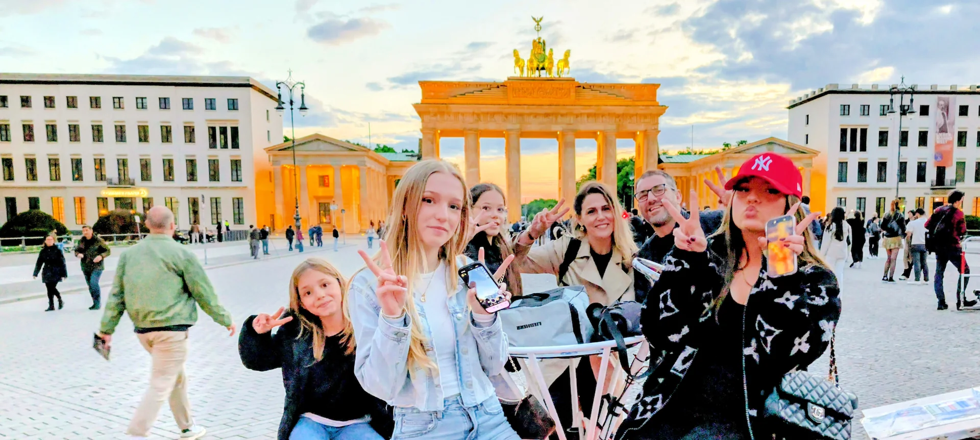 Junggesellenabschied Berlin Teambike Tour - JGA am Alten Museum
