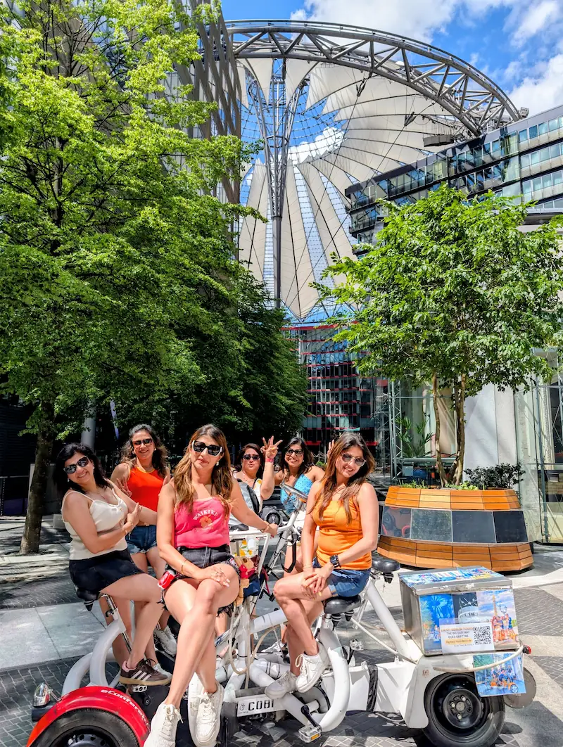 Premium Fahrradtour Berlin - Exklusive Gruppenfahrten für Geburtstage, Hochzeiten und Feiern vor dem Potsdamer Platz